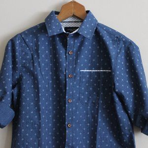 Level Ten Boy Size M Button Up Shirt